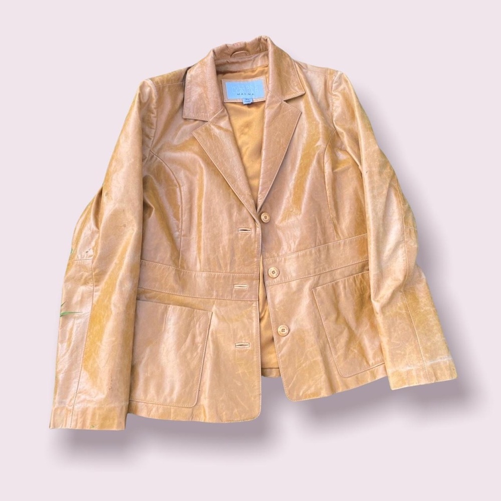 Wilson’s leather Maxima jacket in a size XL.